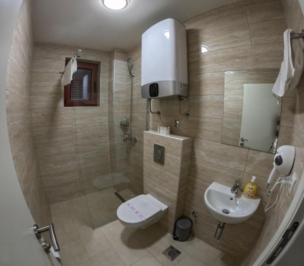 Motel Zeta Lux Mitrovici  Экстерьер фото