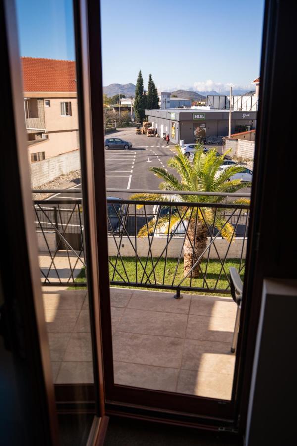 Motel Zeta Lux Mitrovici  Экстерьер фото