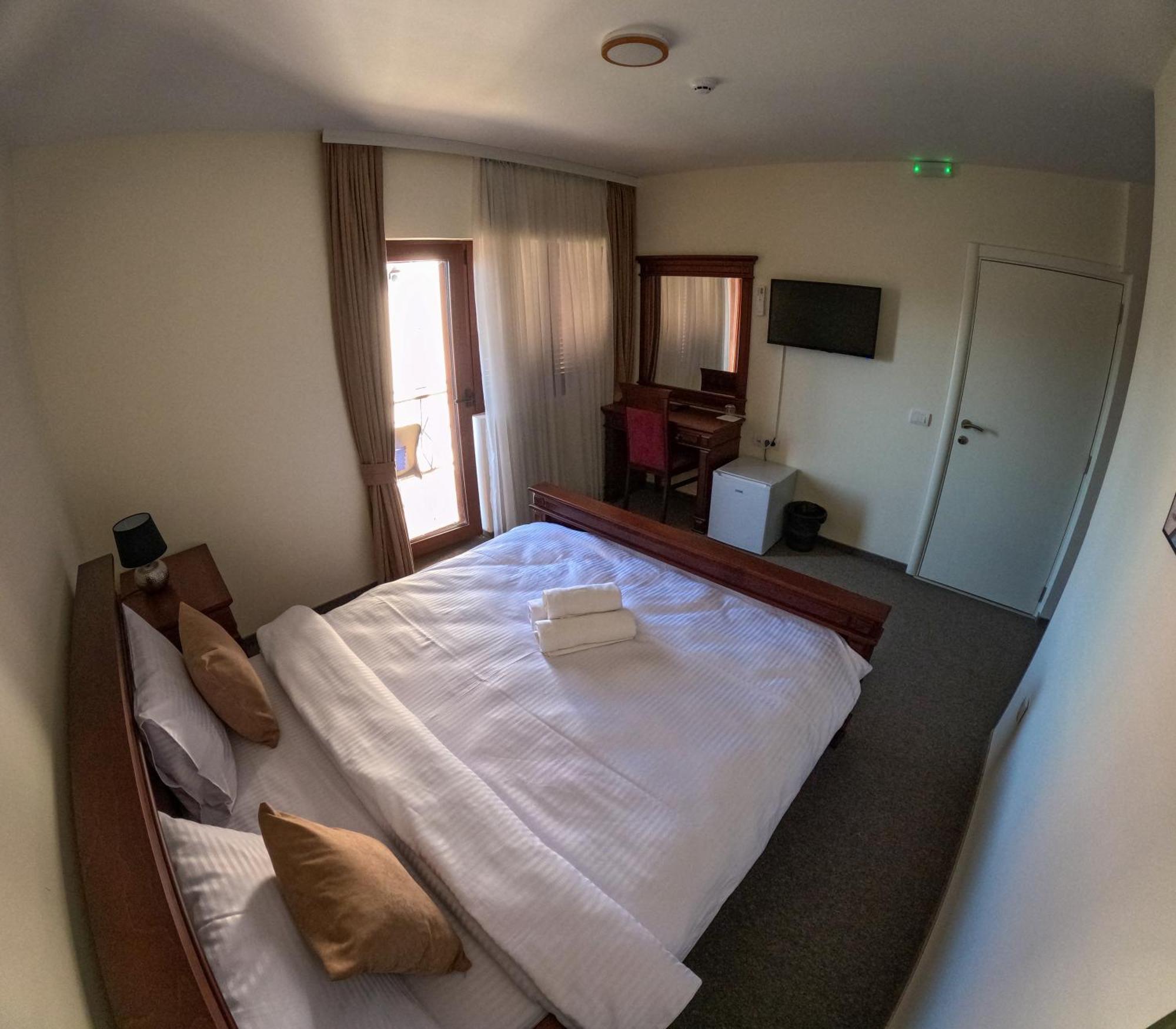 Motel Zeta Lux Mitrovici  Экстерьер фото