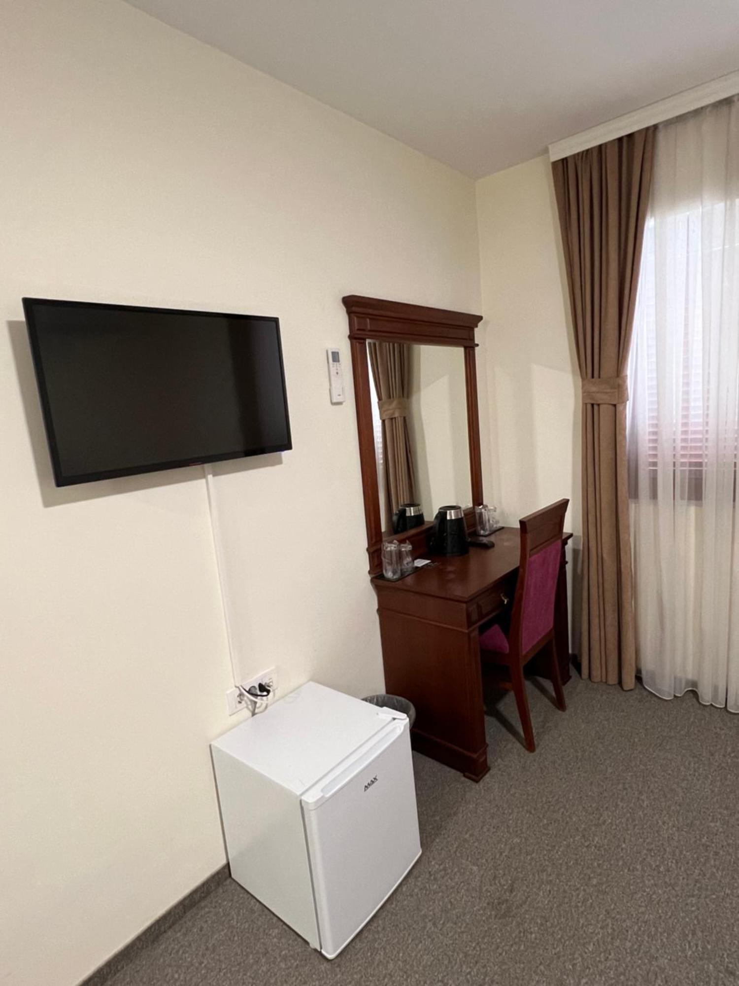 Motel Zeta Lux Mitrovici  Экстерьер фото